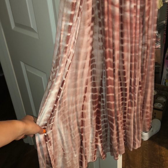 Dress - Picture 3 of 4